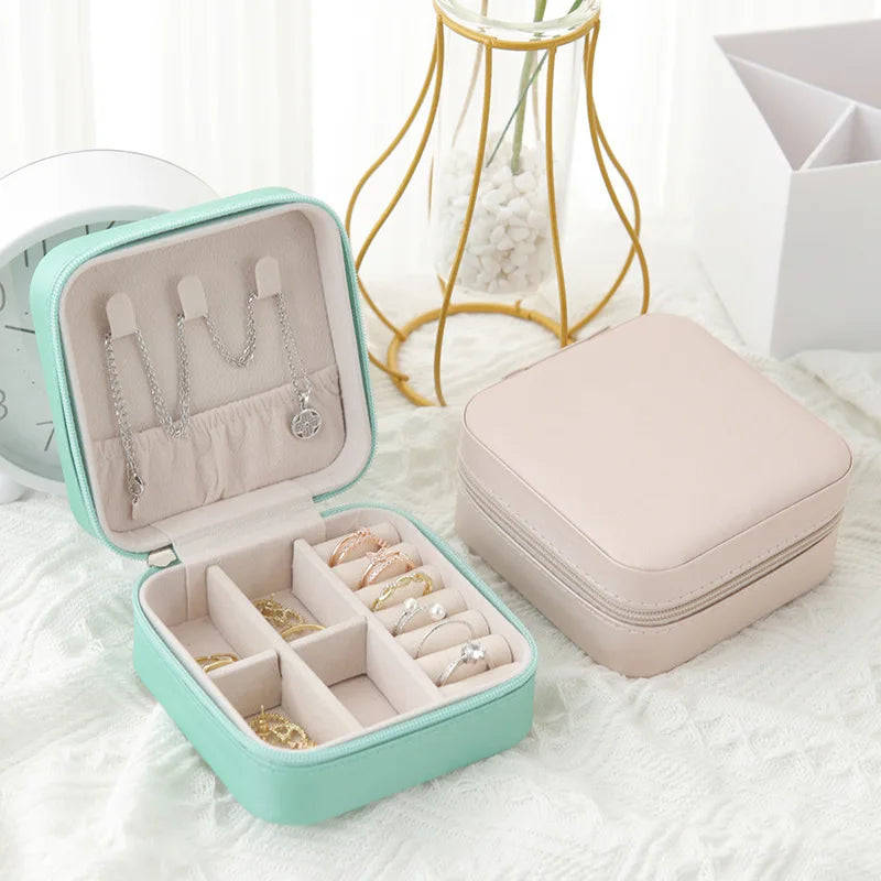 Portable Jewelry Box/Organizer